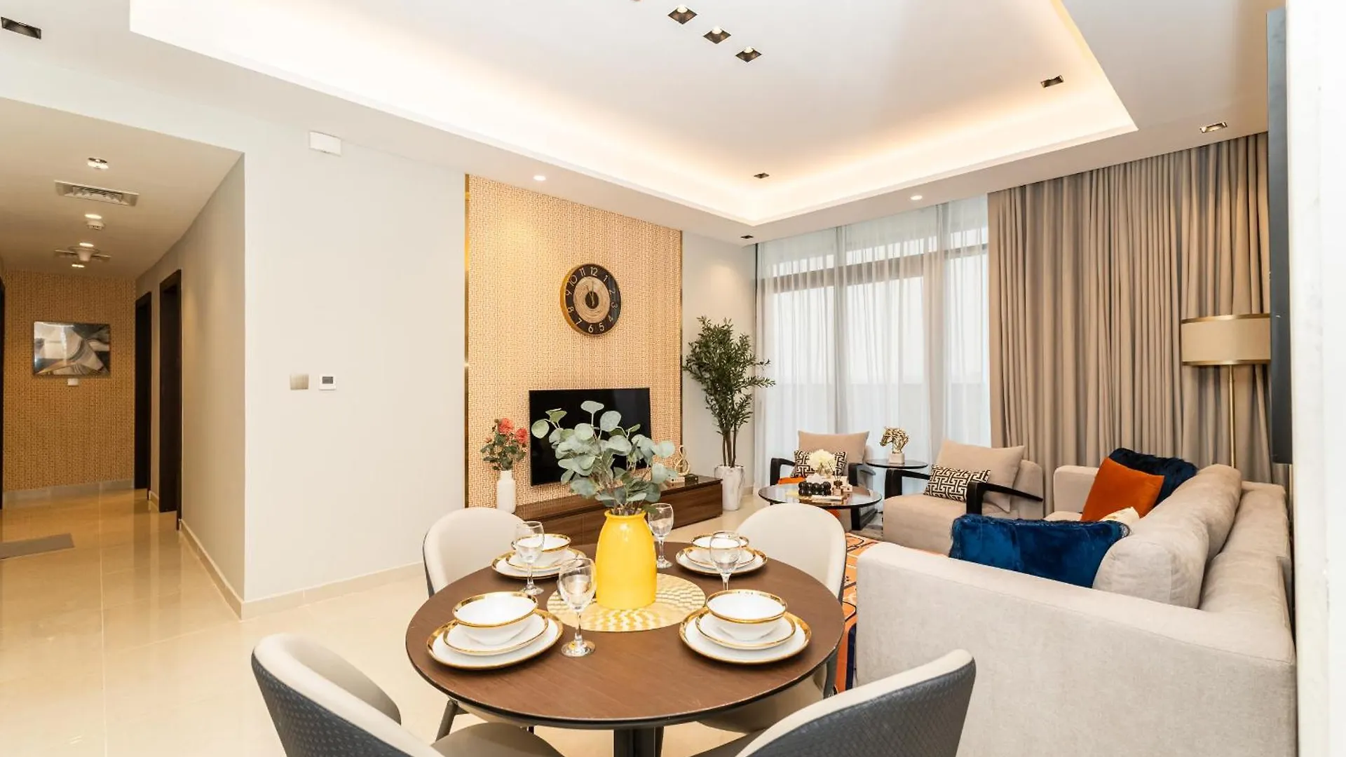 Brand New 2Br In Nobles Tower - Pool Gym And Premium Business Bay Living, Managed By Think Realty Lägenhet Dubai